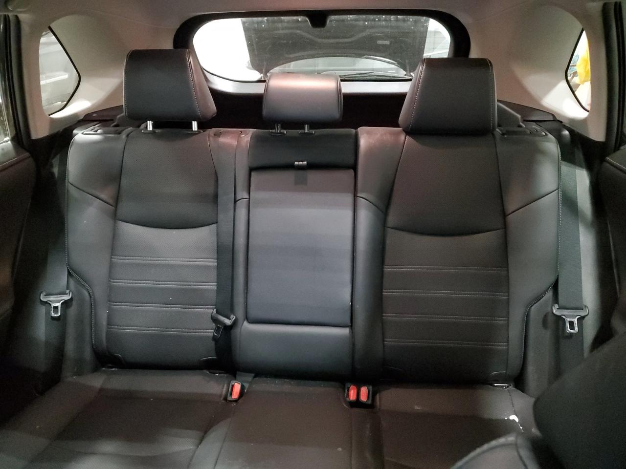 2021 Toyota RAV 4 - Image 10