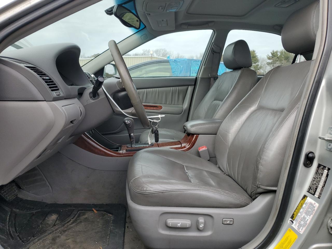2004 Toyota Camry - Image 7