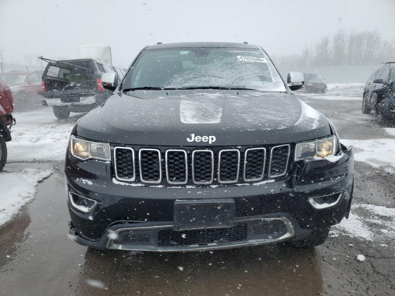 2017 Jeep Grand Cherokee - Image 5