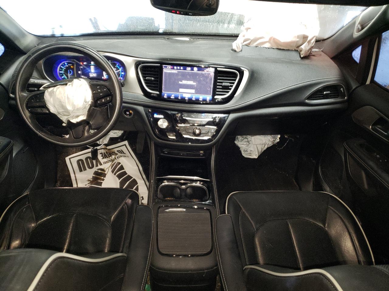 2021 Chrysler Pacifica - Image 8