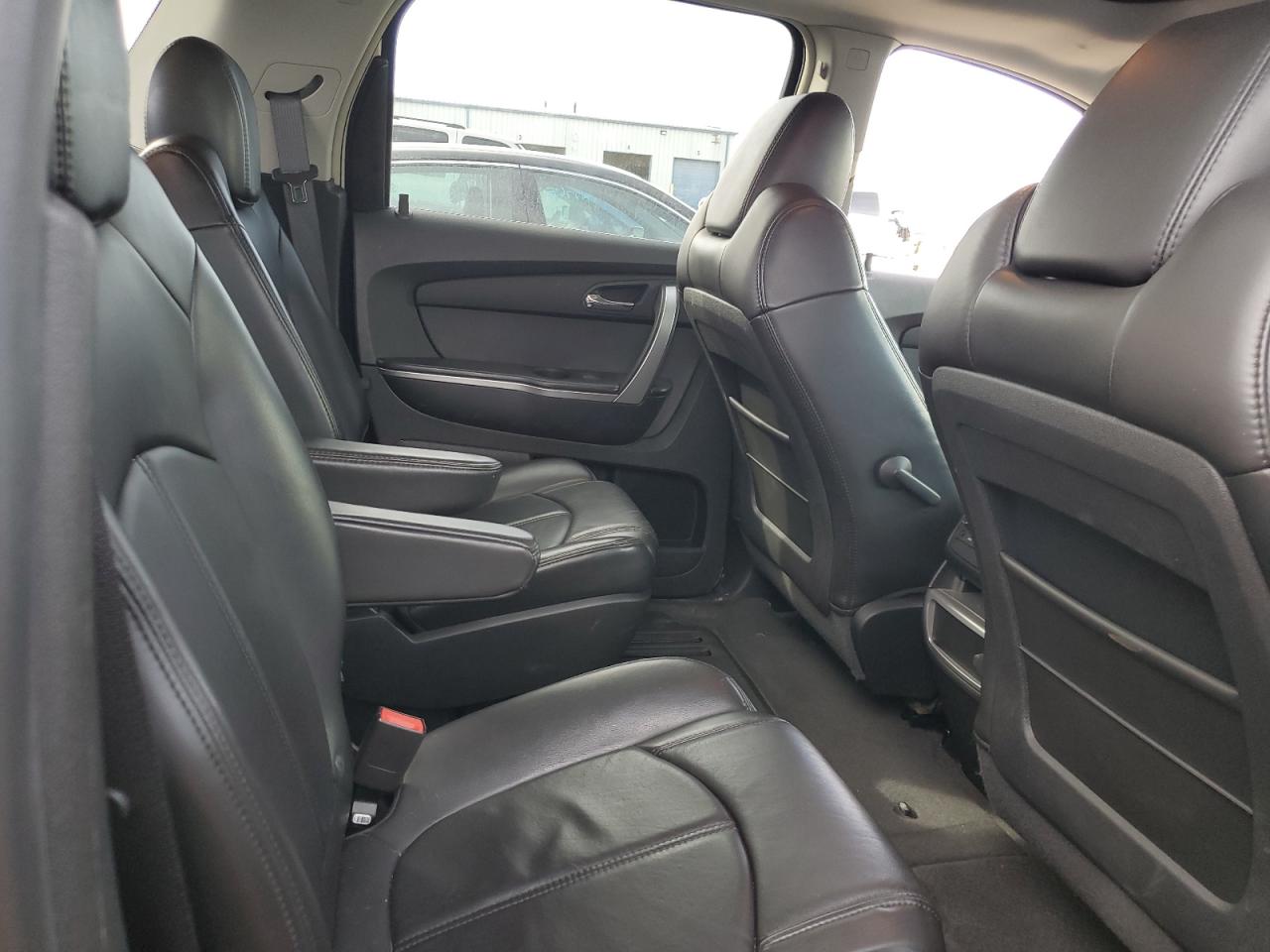 2009 GMC Acadia - Image 11