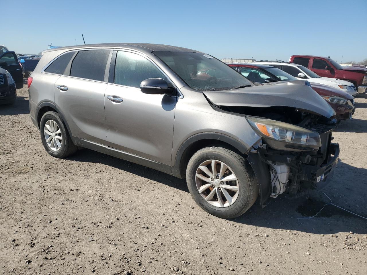 2016 Kia Sorento - Image 4