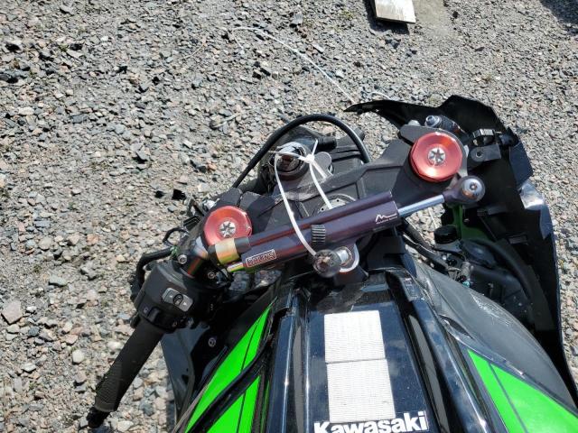  KAWASAKI NINJA ZX1K 2016 Зелений