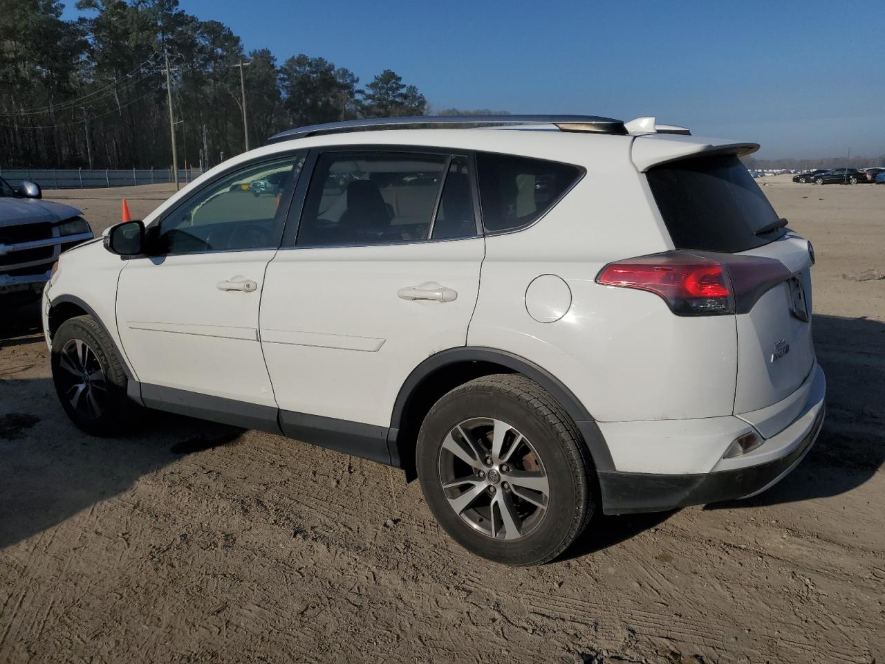 2017 Toyota RAV 4 - Image 2