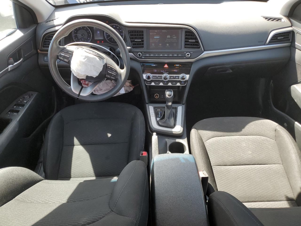2020 Hyundai Elantra - Image 8
