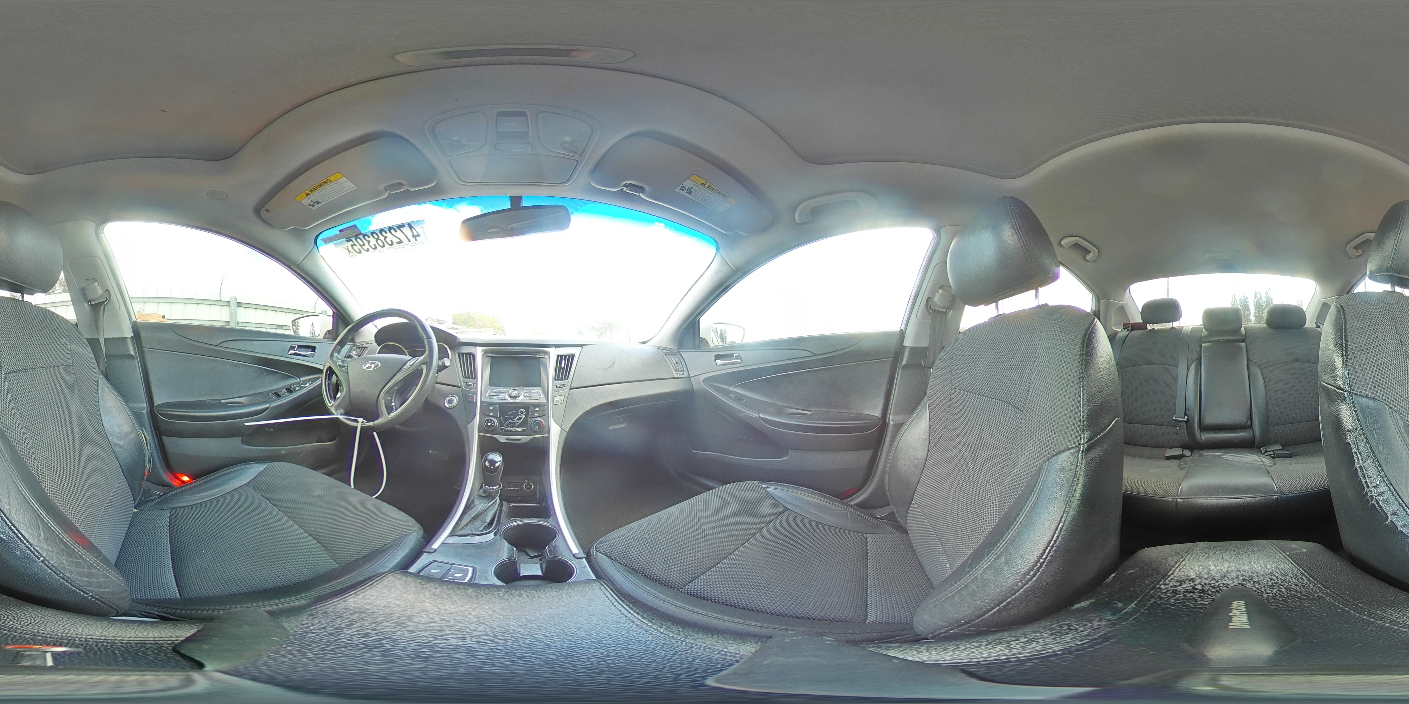 2013 Hyundai Sonata - Image 13