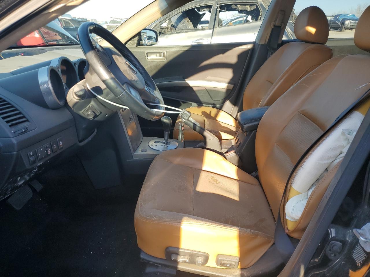 2004 Nissan Maxima - Image 7