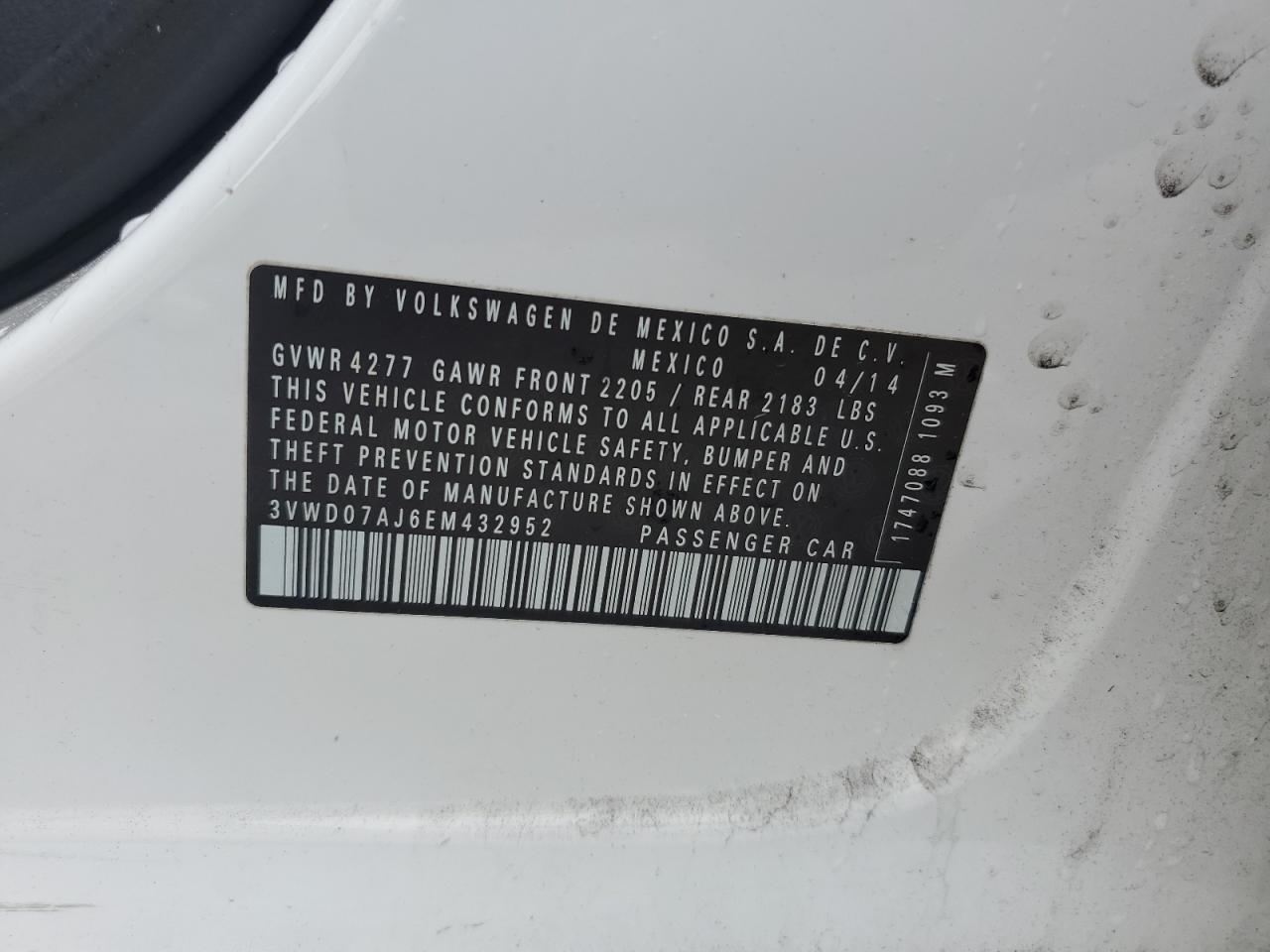 2014 Volkswagen Jetta - Image 12