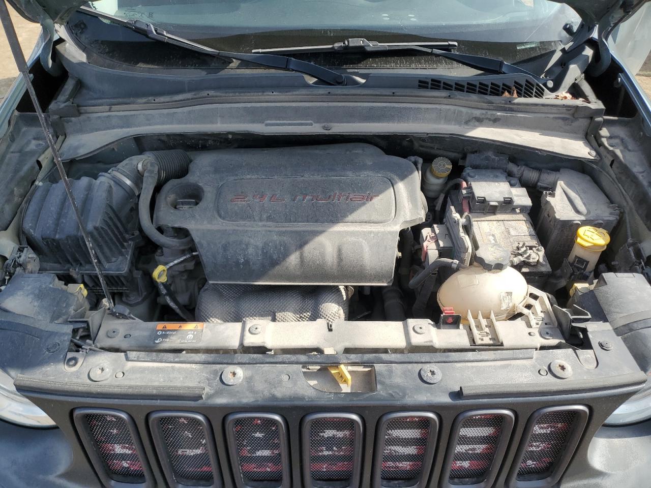 2016 Jeep Renegade - Image 12
