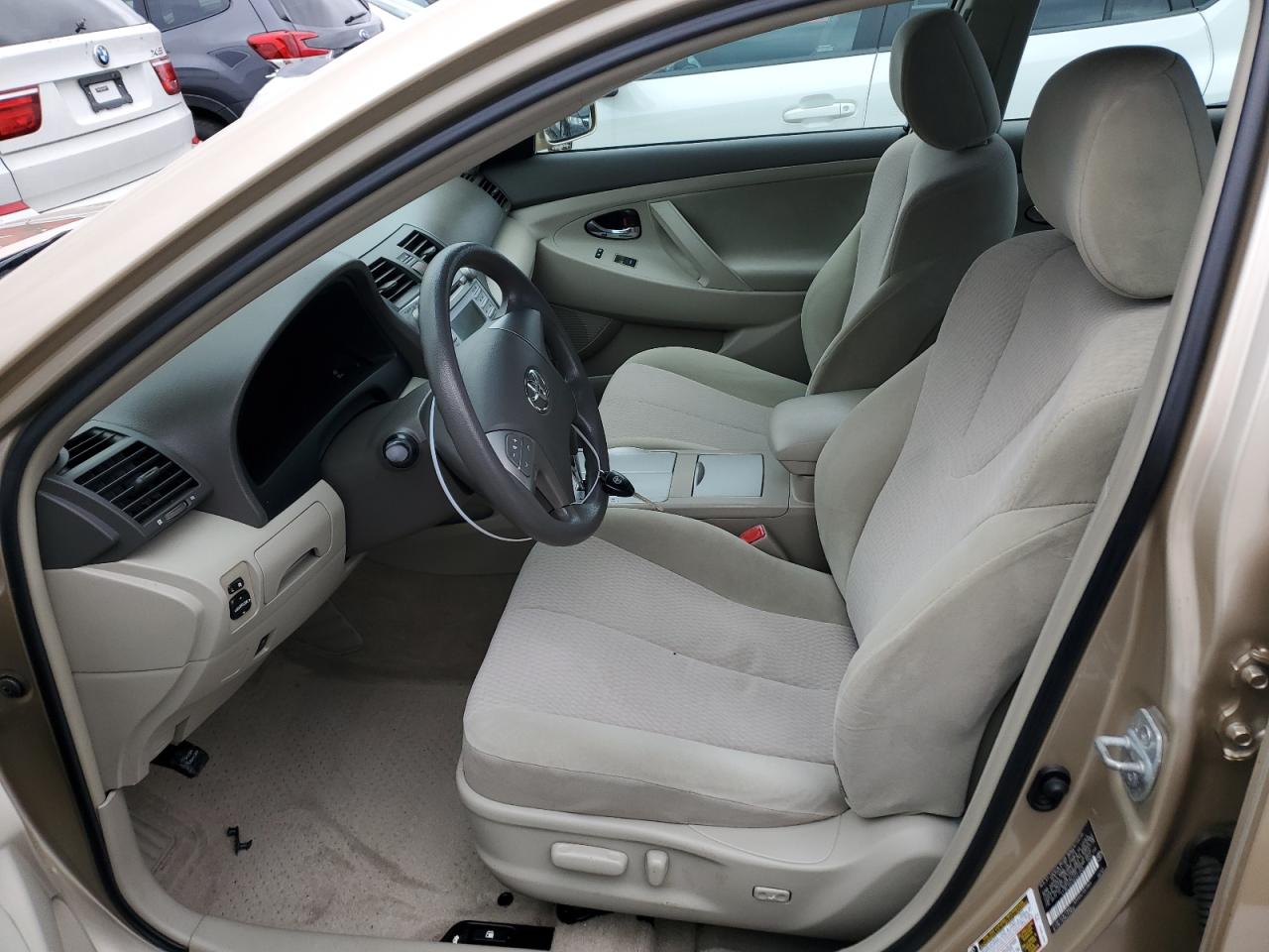 2010 Toyota Camry - Image 5