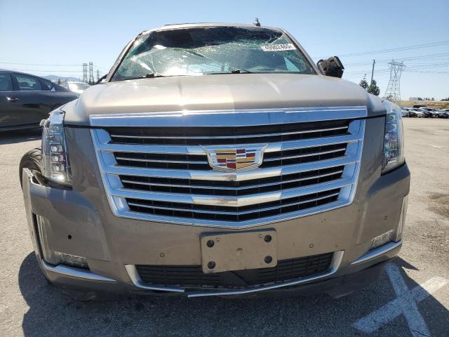  CADILLAC ESCALADE 2017 Srebrny