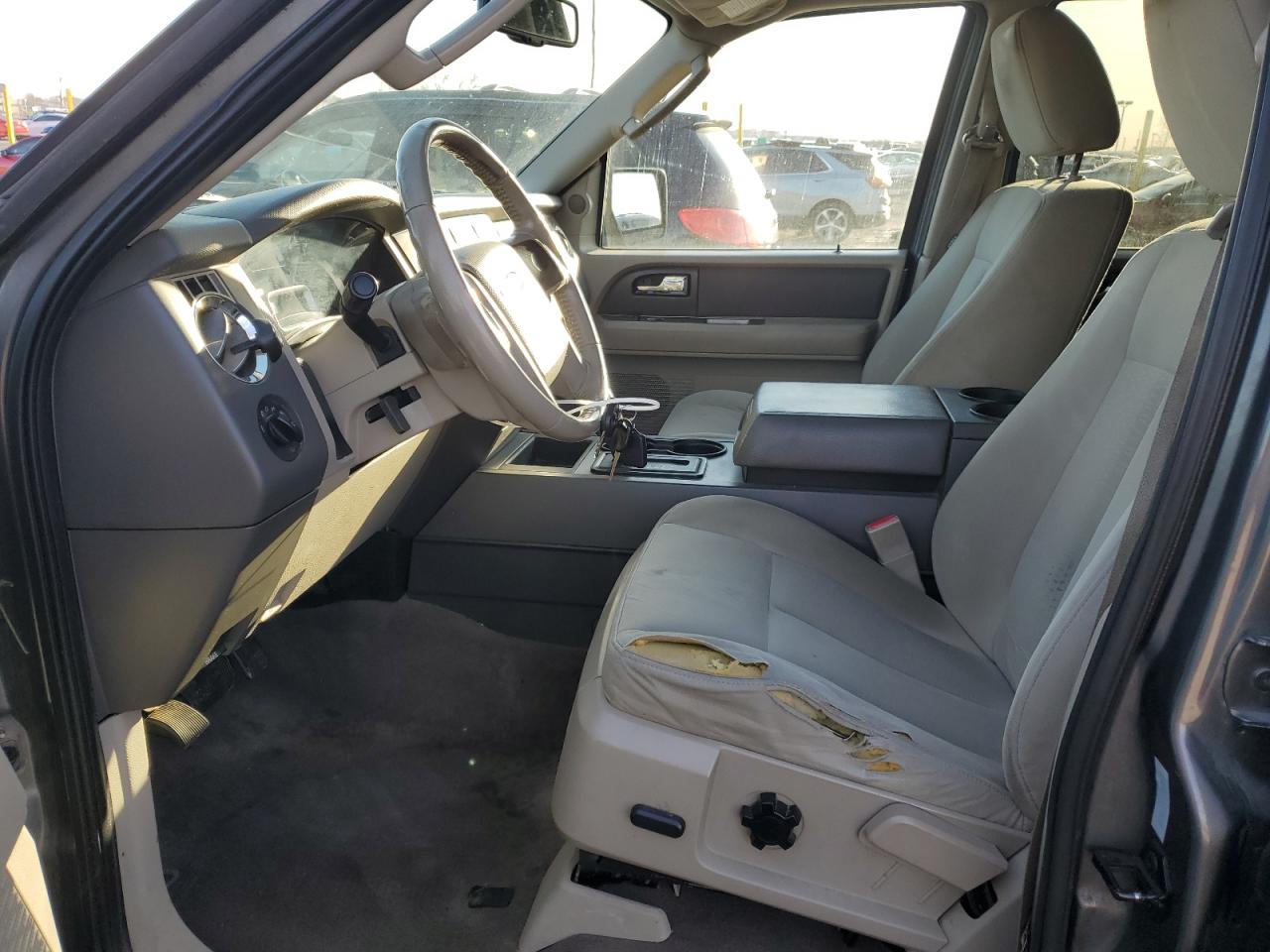 2010 Ford Expedition - Image 7