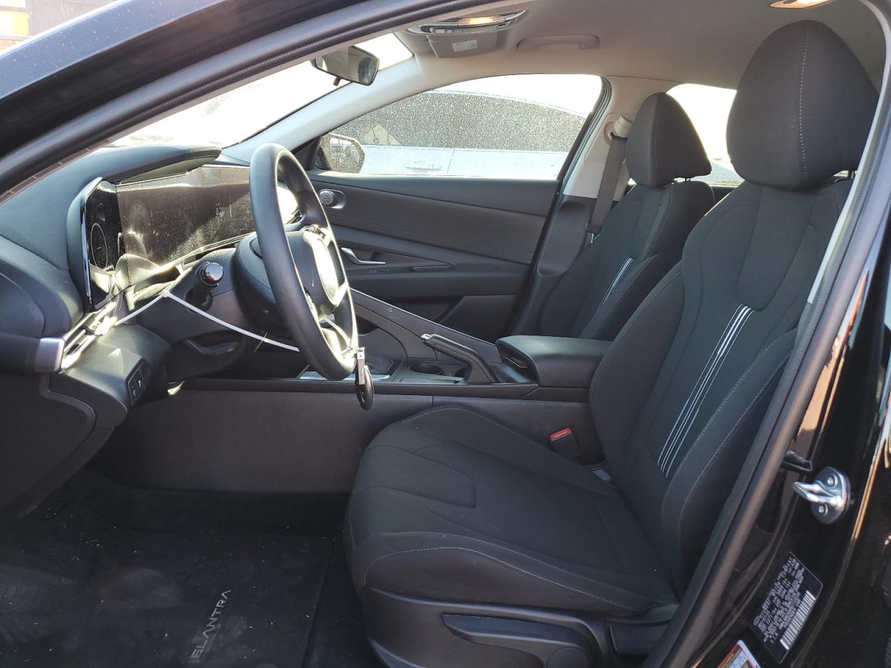 2024 Hyundai Elantra - Image 7
