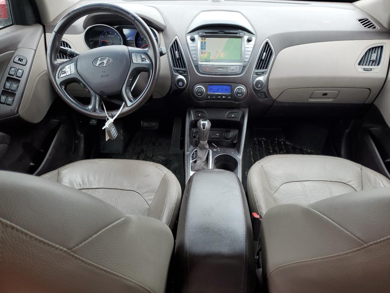 2015 Hyundai Tucson - Image 8