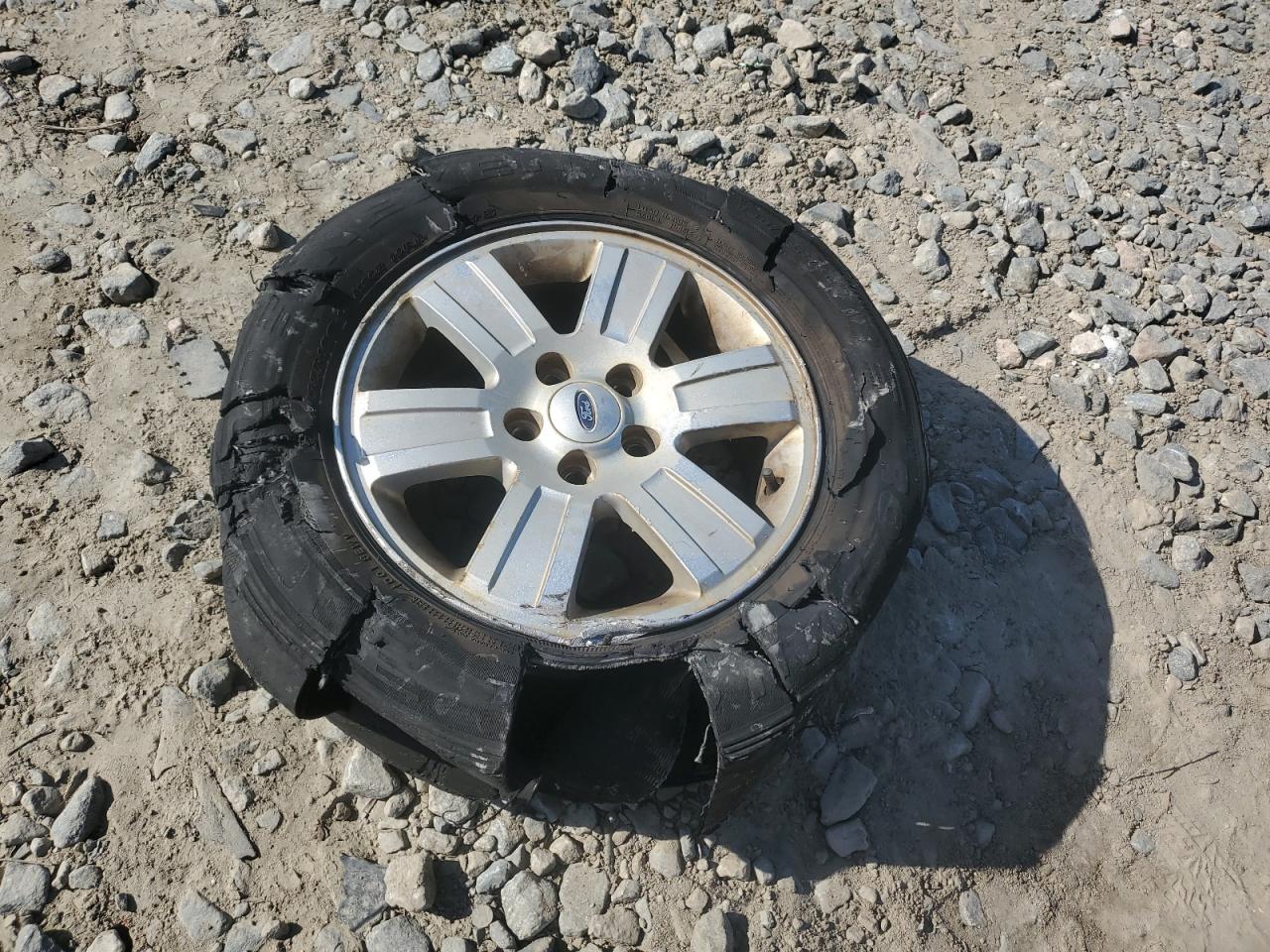 2007 Ford Explorer Xlt VIN: 1FMEU63E67UB57180 Lot: 48223025