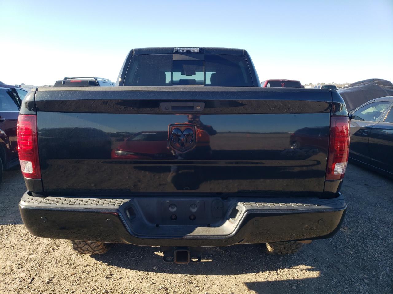 2017 RAM 2500 - Image 6