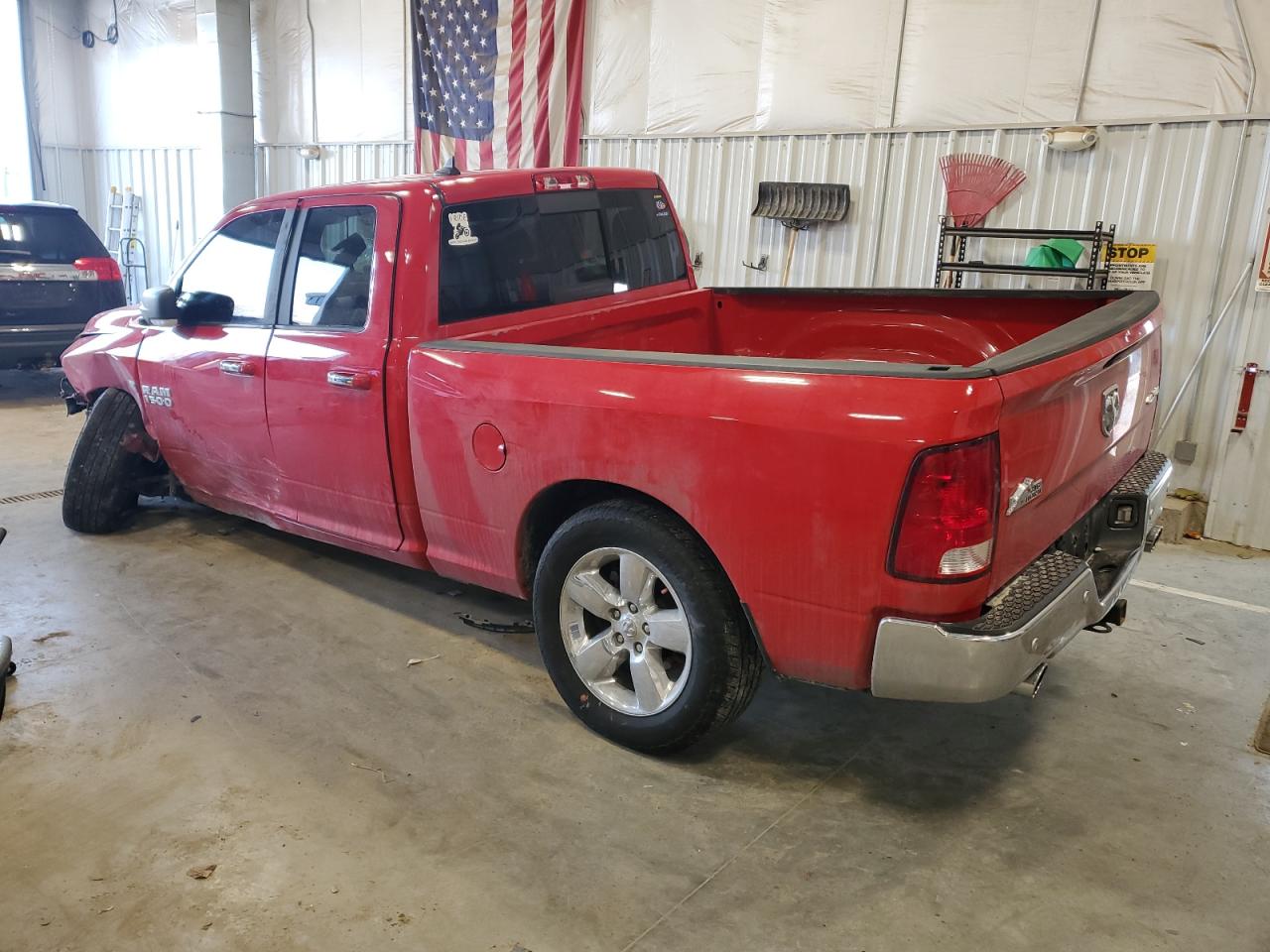 2016 RAM 1500 - Image 2