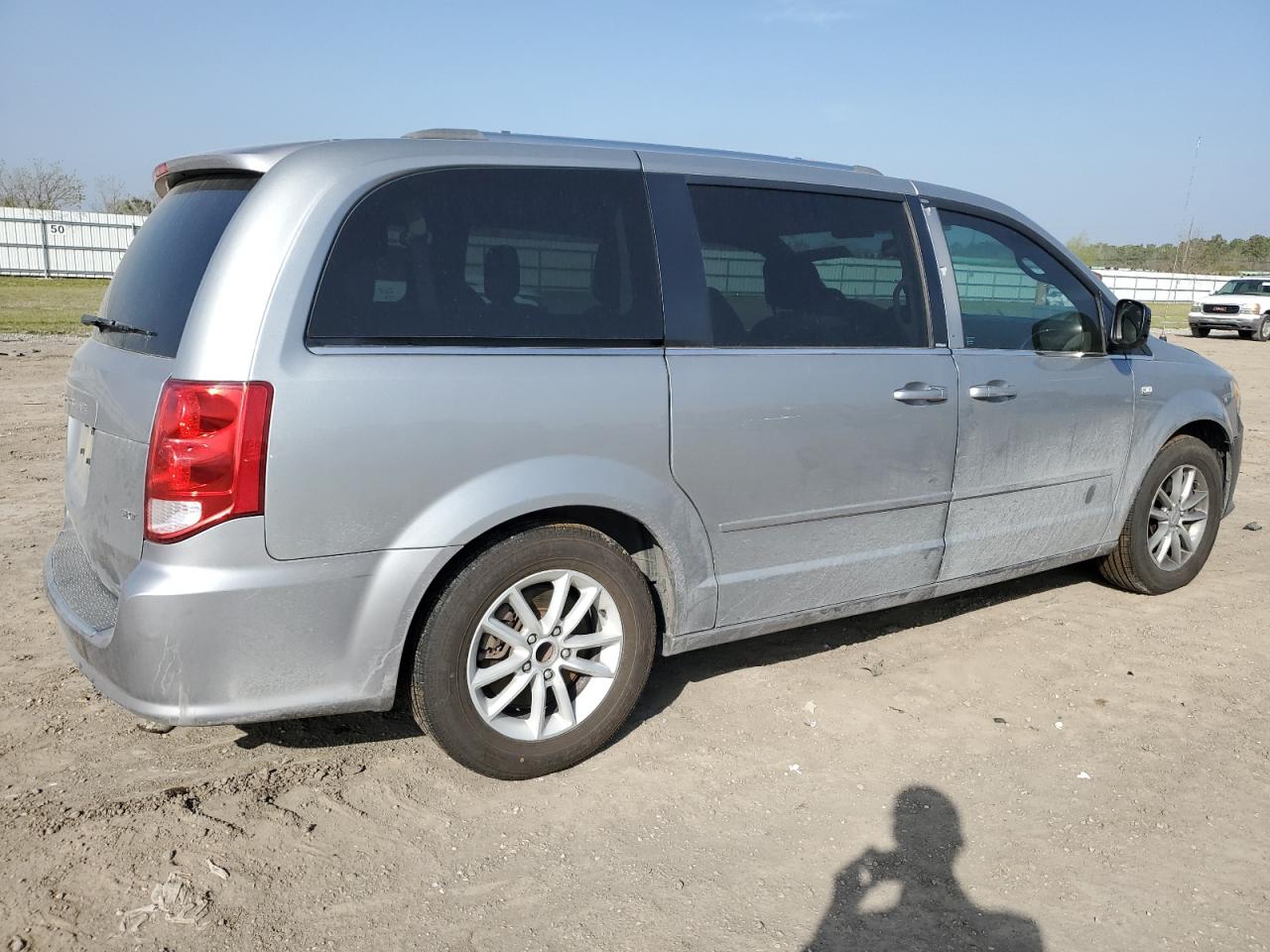 2014 Dodge Caravan - Image 3