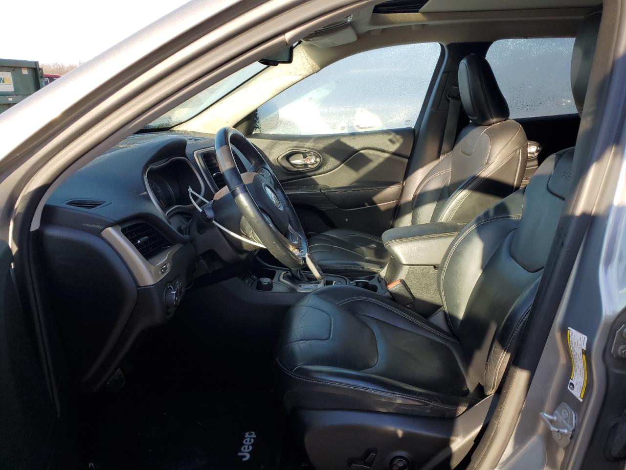 2016 Jeep Grand Cherokee - Image 7