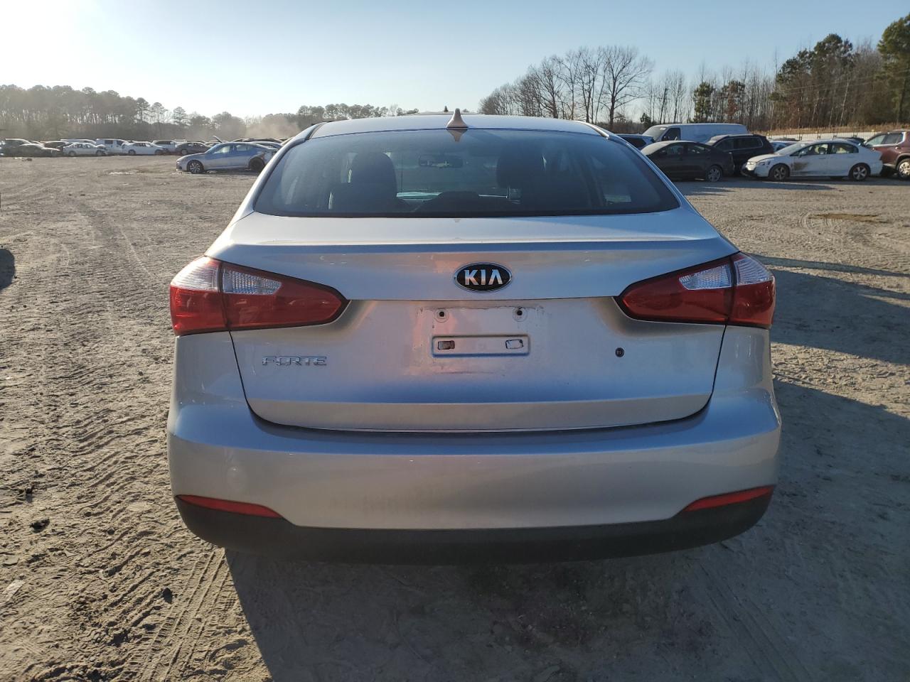 2015 Kia Forte - Image 6
