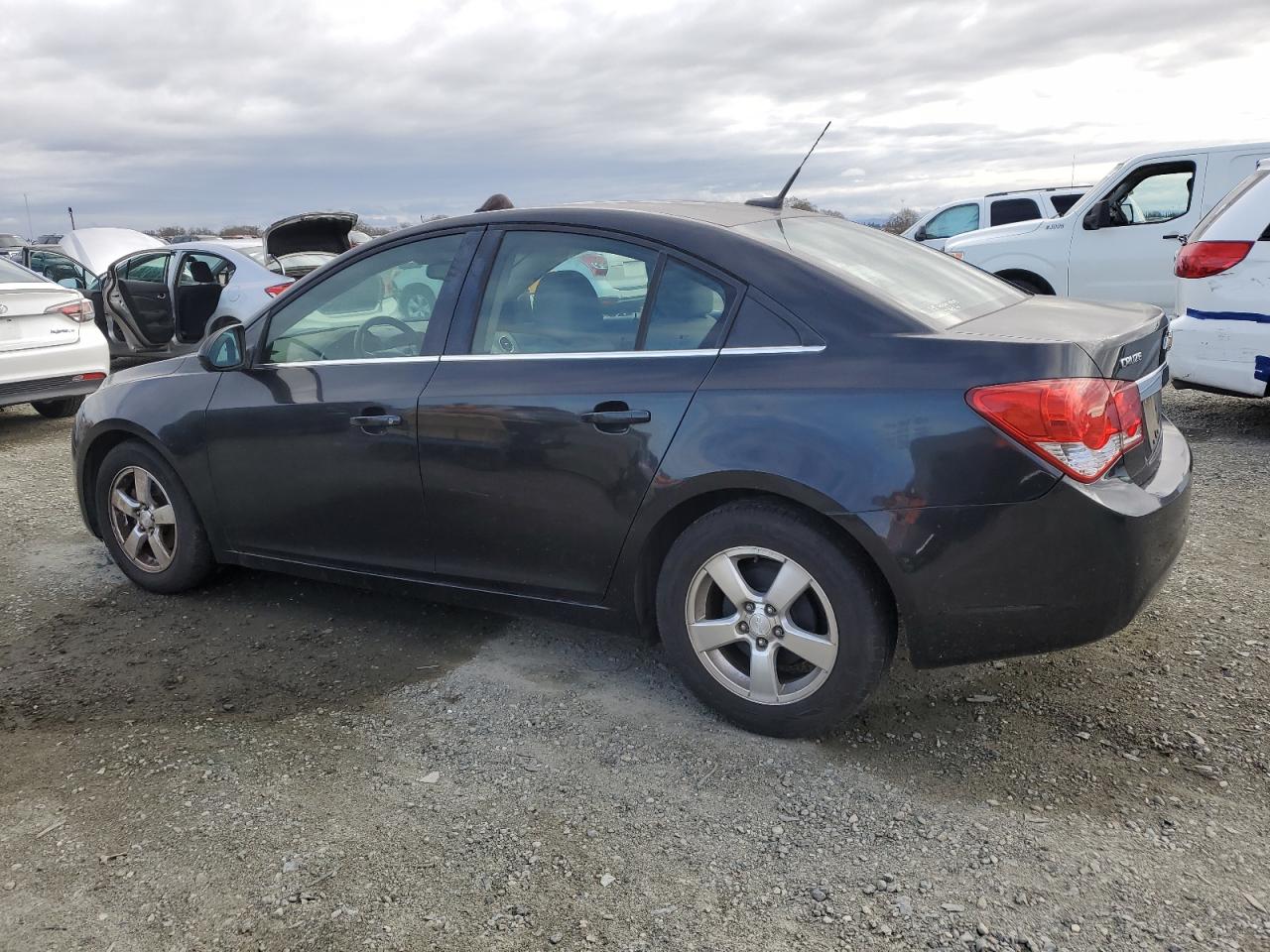 2012 Chevrolet Cruze - Image 2