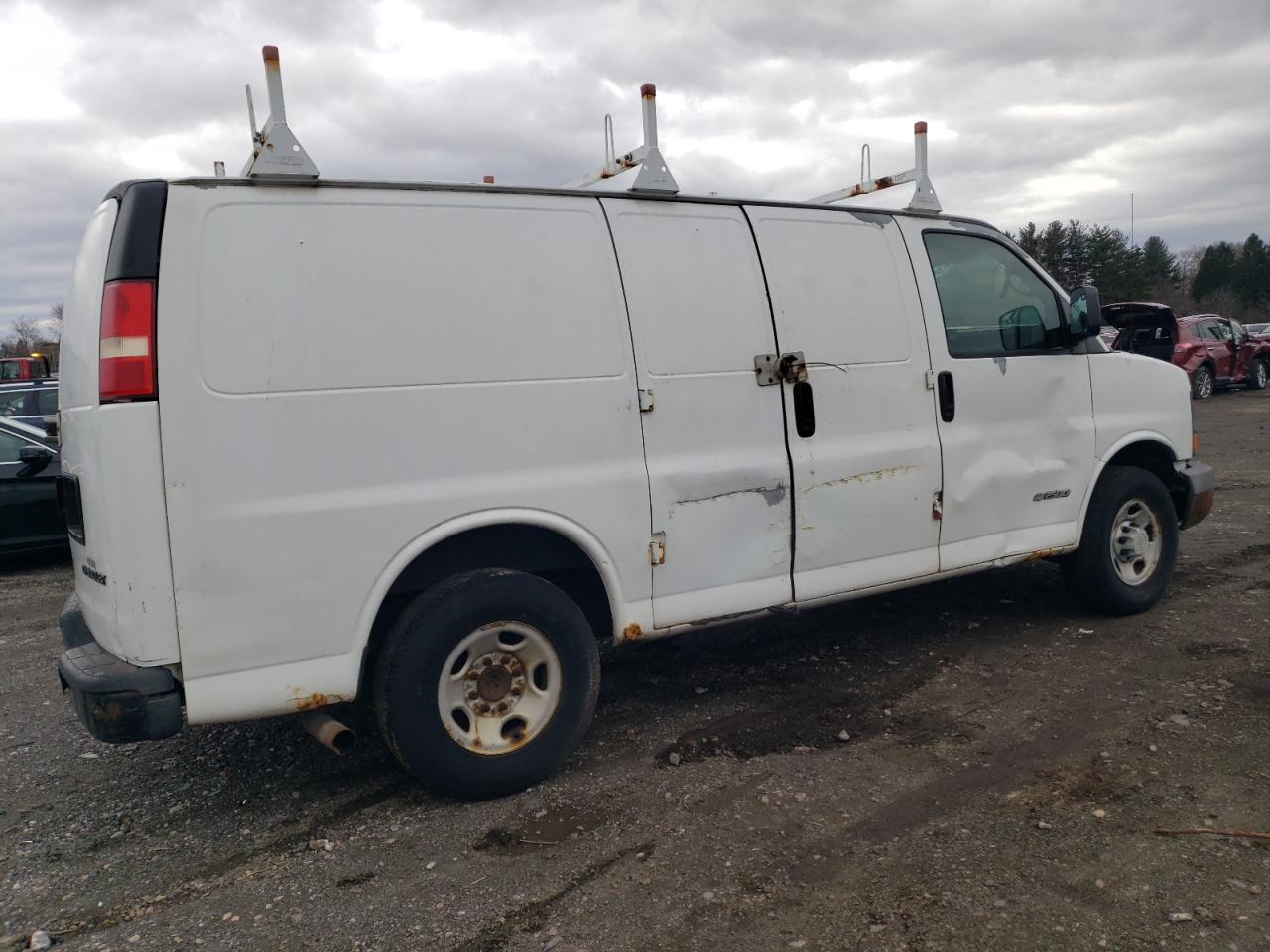 2006 Chevrolet Express - Image 3