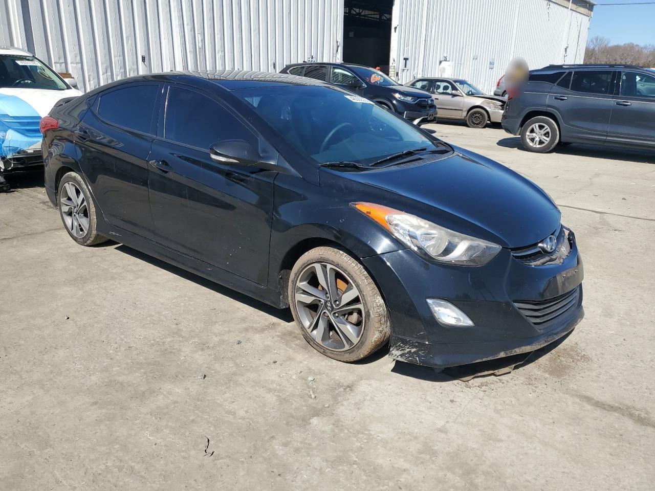 2013 Hyundai Elantra - Image 4