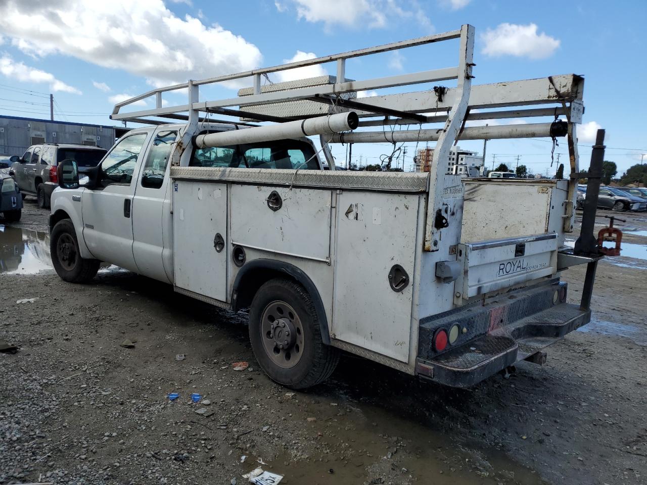 2005 Ford F250 - Image 2