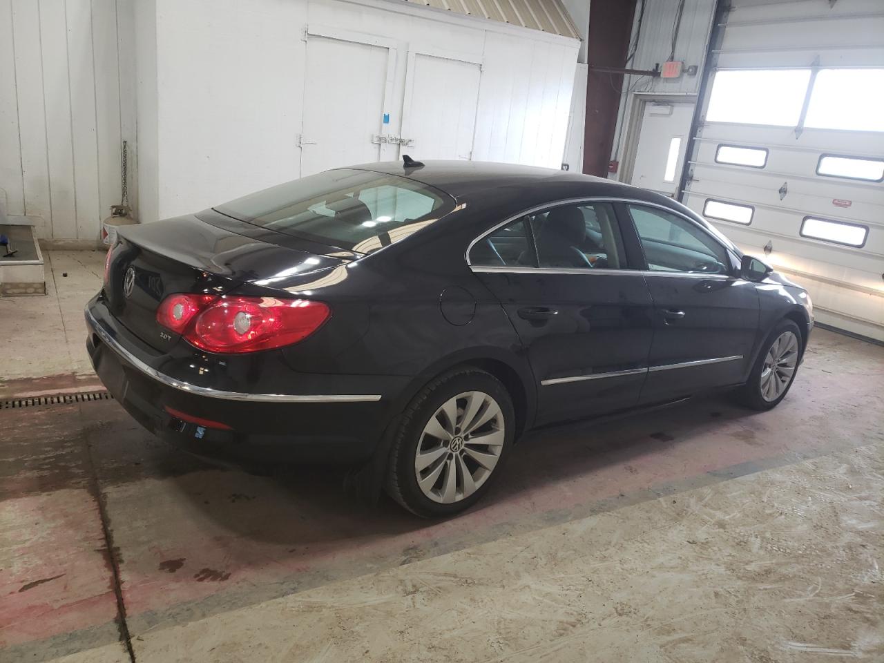 2010 Volkswagen Passat CC - Image 3