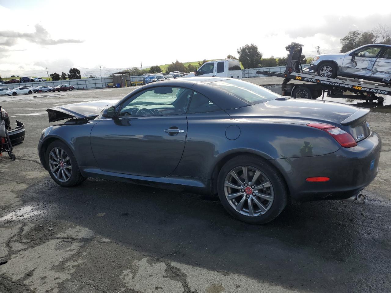 2006 Lexus SC - Image 2