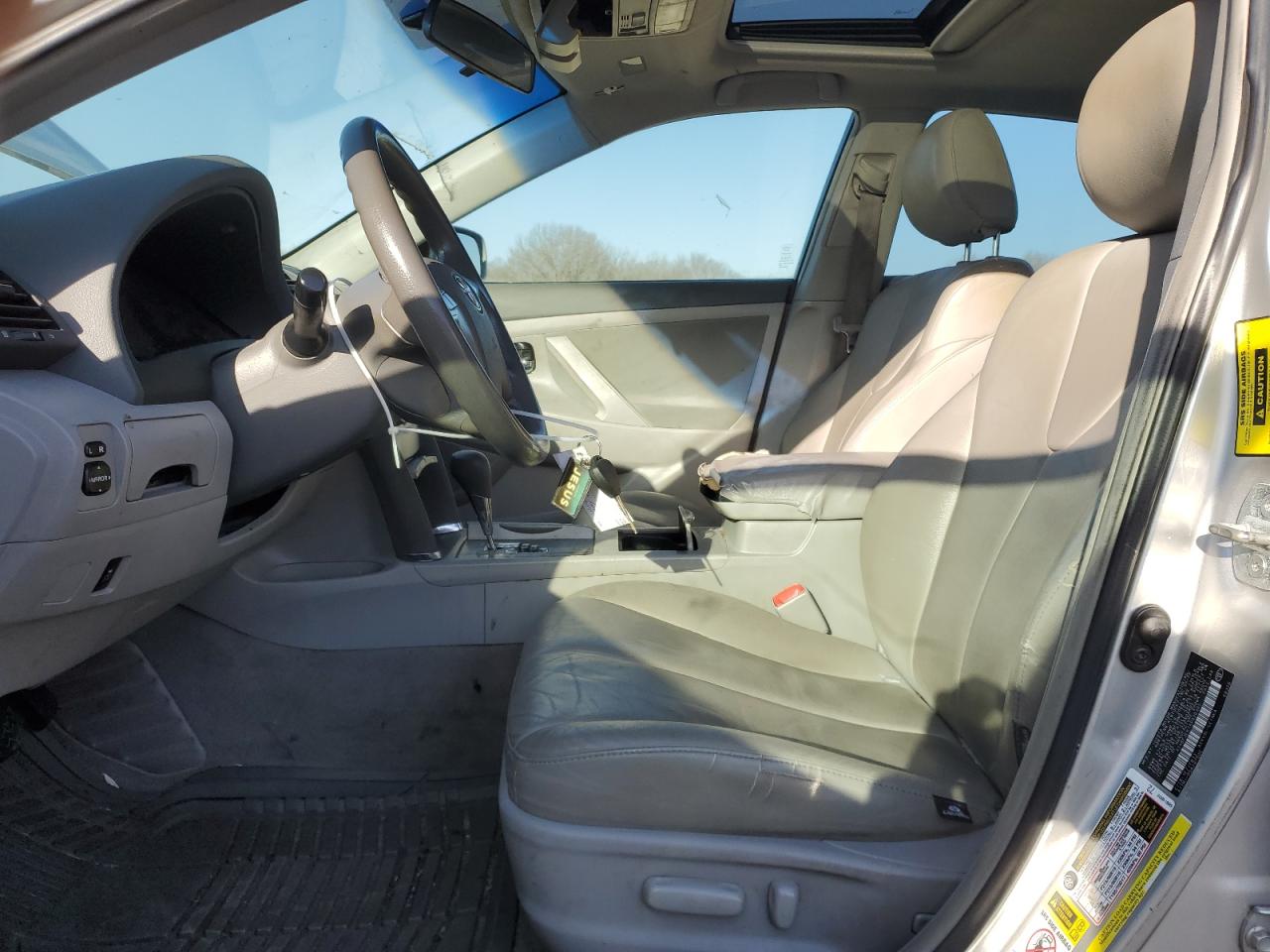 2010 Toyota Camry - Image 7