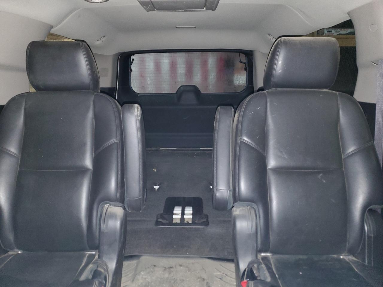2013 GMC Yukon - Image 10
