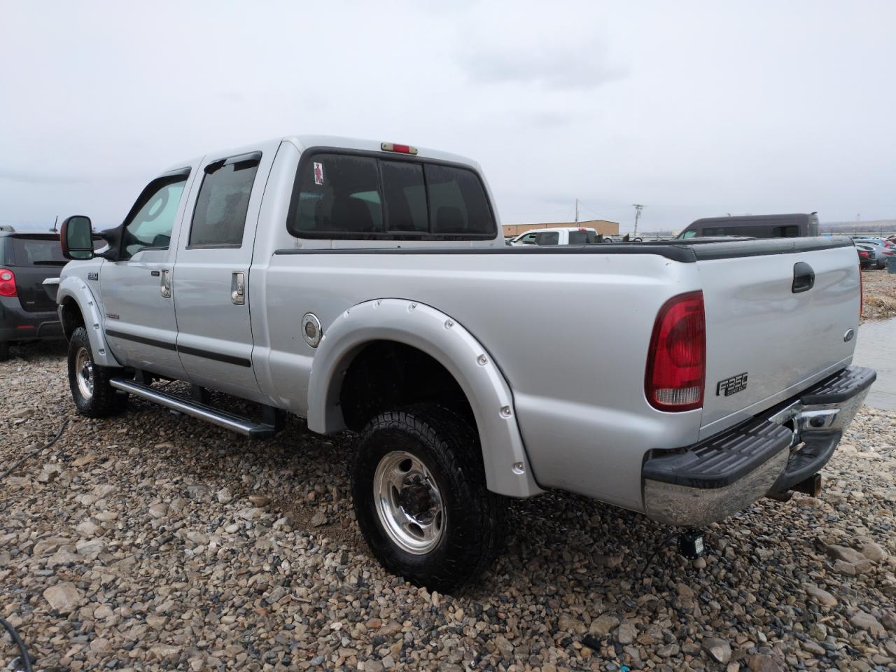 2004 Ford F350 - Image 2