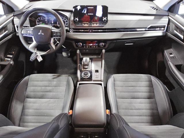  MITSUBISHI OUTLANDER 2024 Red