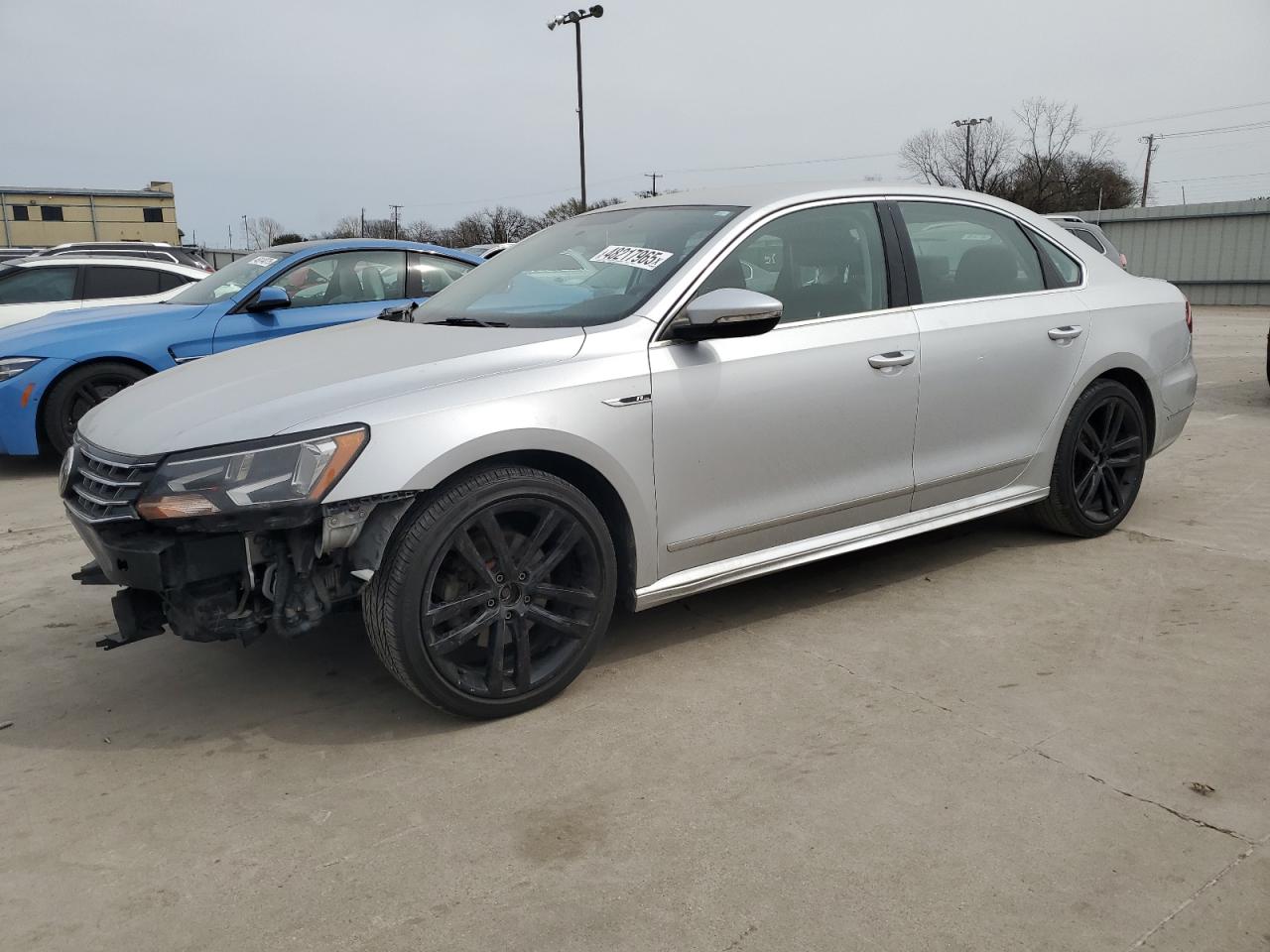 2017 Volkswagen Passat - Image 1