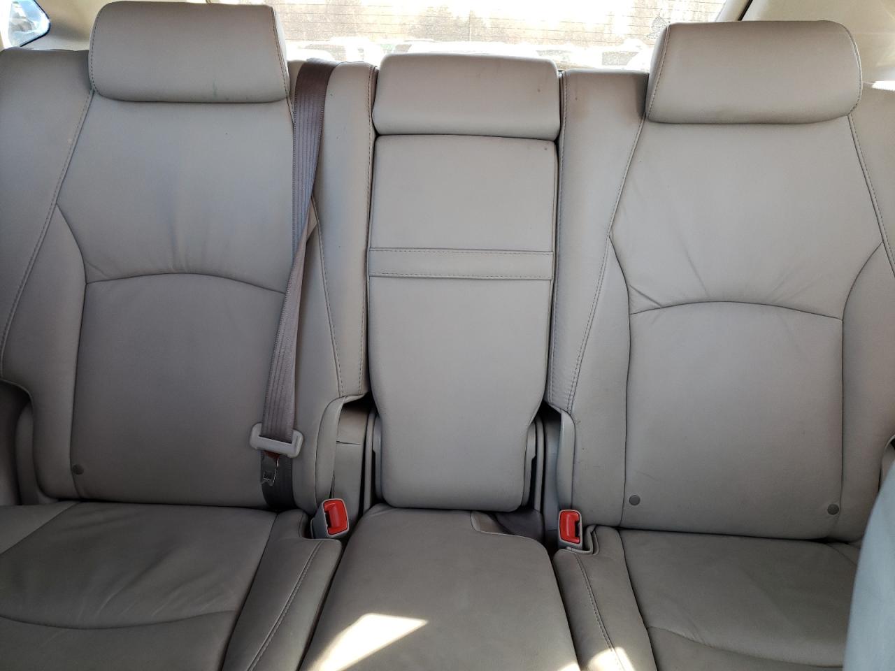2009 Lexus RX - Image 10