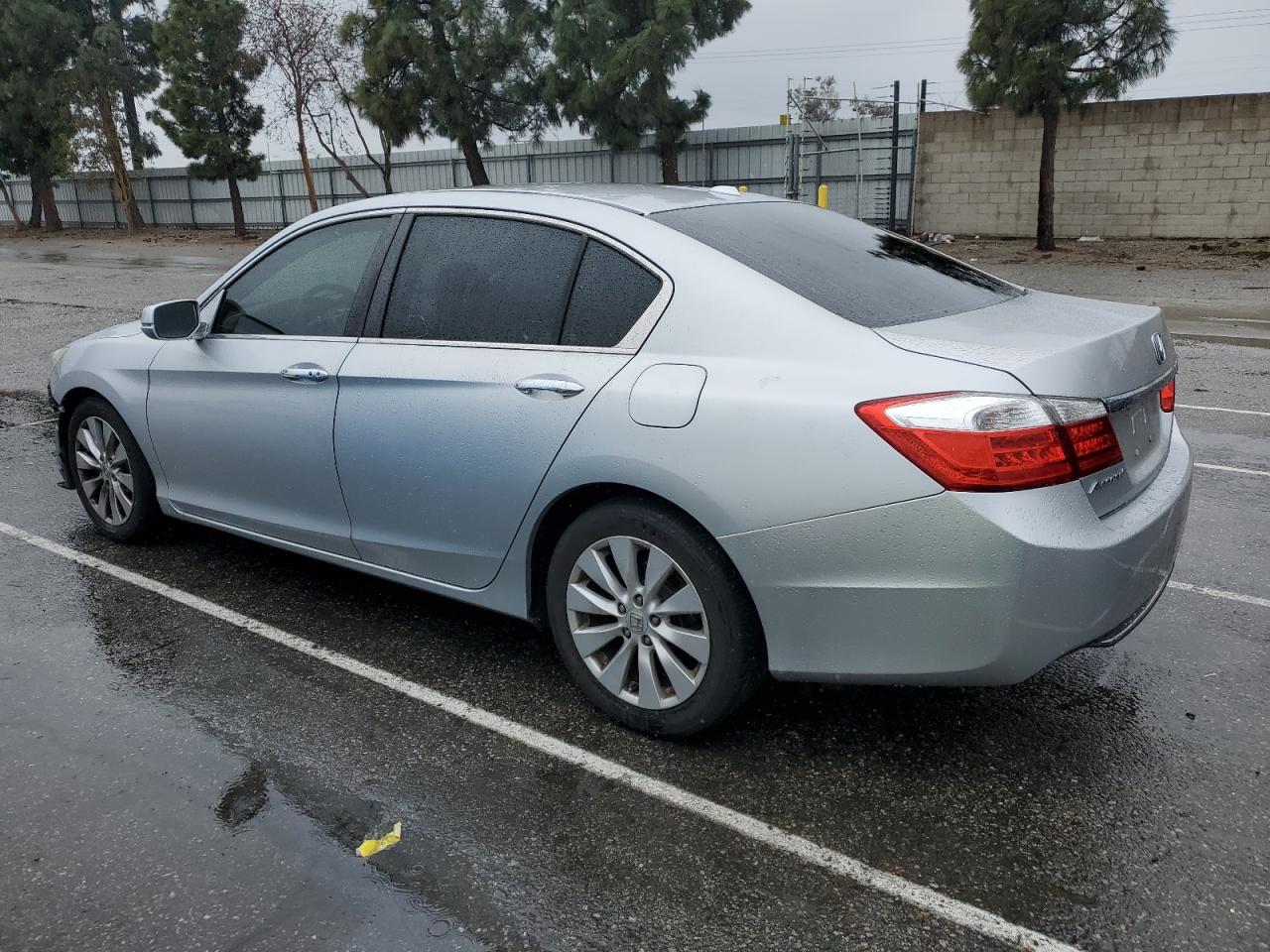 2013 Honda Accord - Image 2