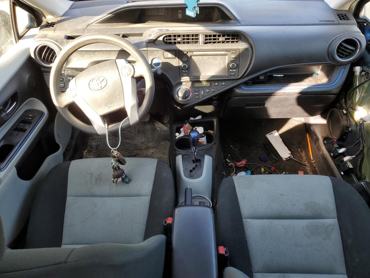 2013 Toyota Prius - Image 8