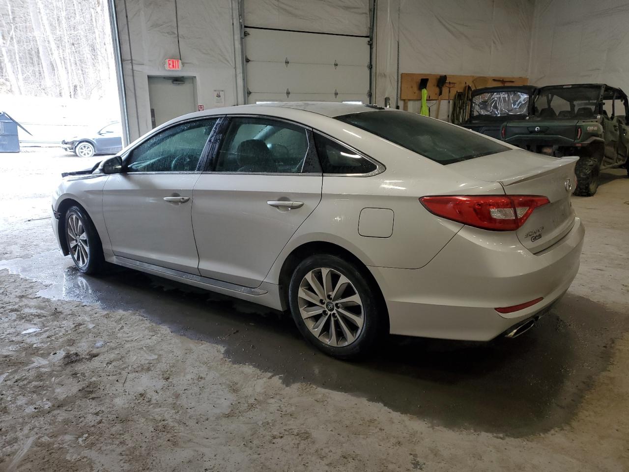 2017 Hyundai Sonata - Image 2