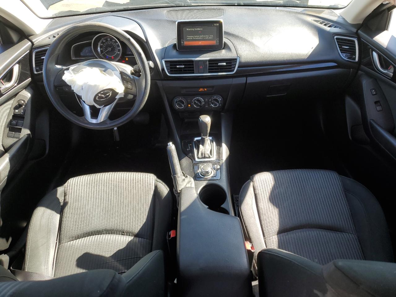 2016 Mazda 3 - Image 8