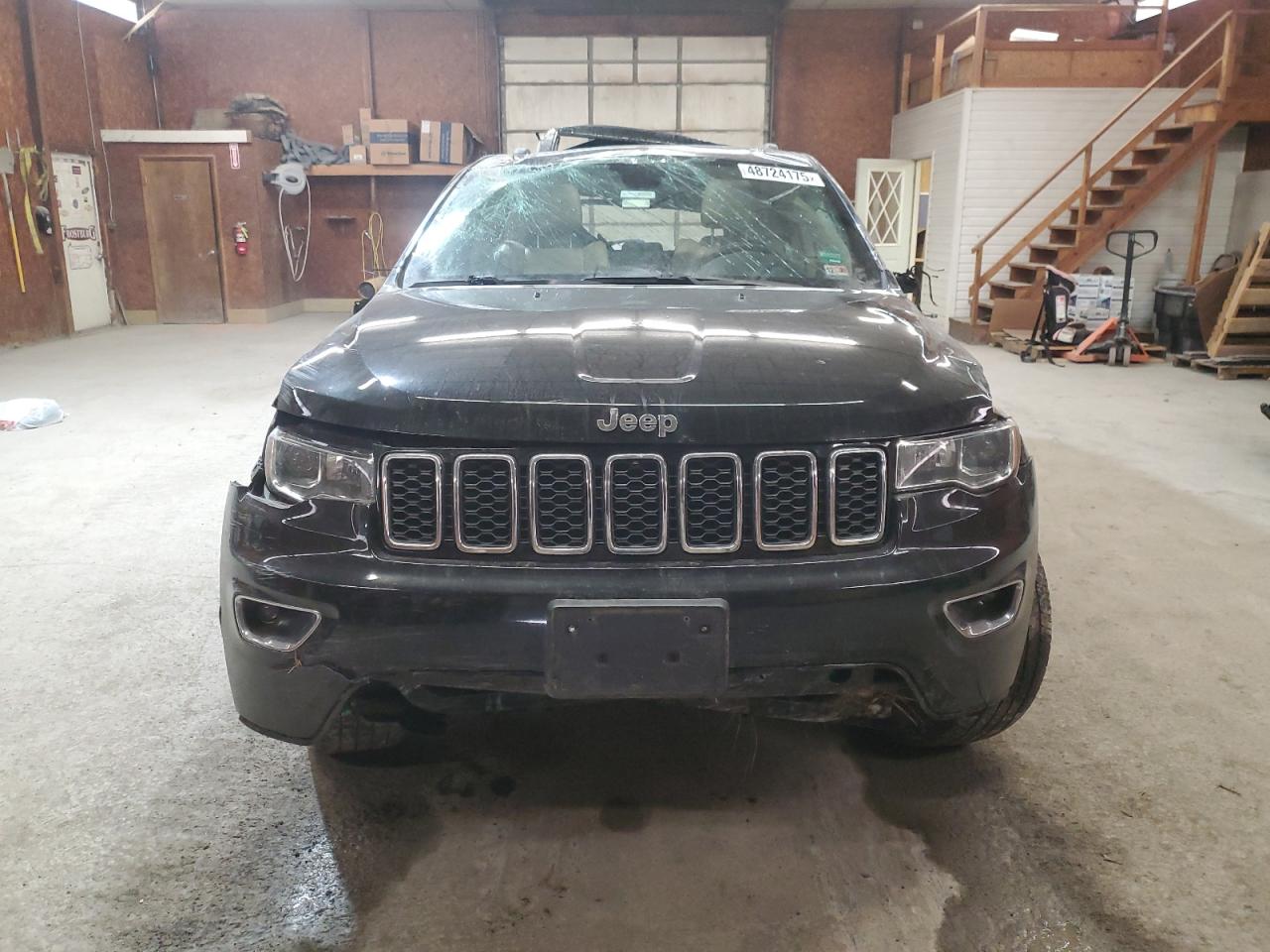 2018 Jeep Grand Cherokee - Image 5