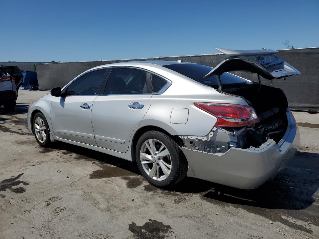 2013 Nissan Altima - Image 2
