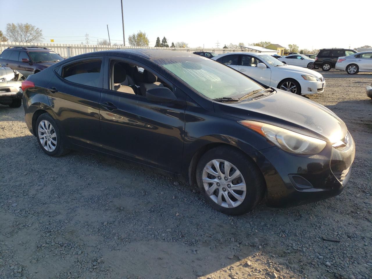 2013 Hyundai Elantra - Image 4