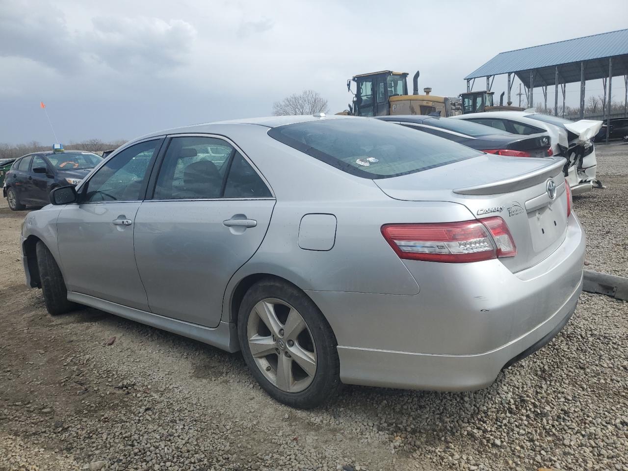 2011 Toyota Camry - Image 2