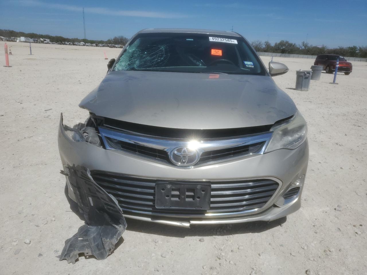 2014 Toyota Avalon - Image 5