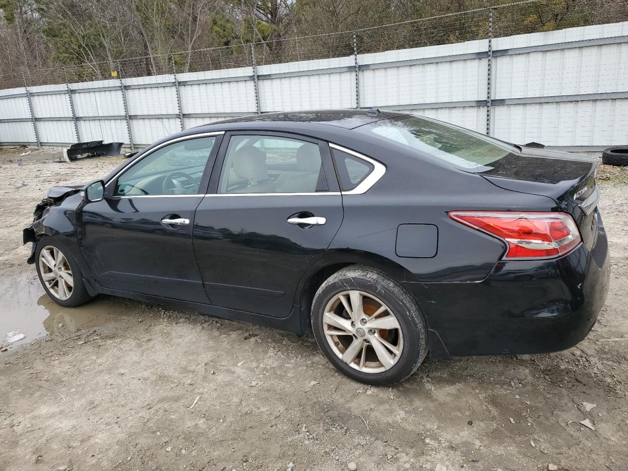 2013 Nissan Altima - Image 2