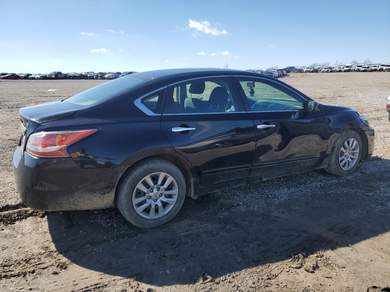 2015 Nissan Altima - Image 3