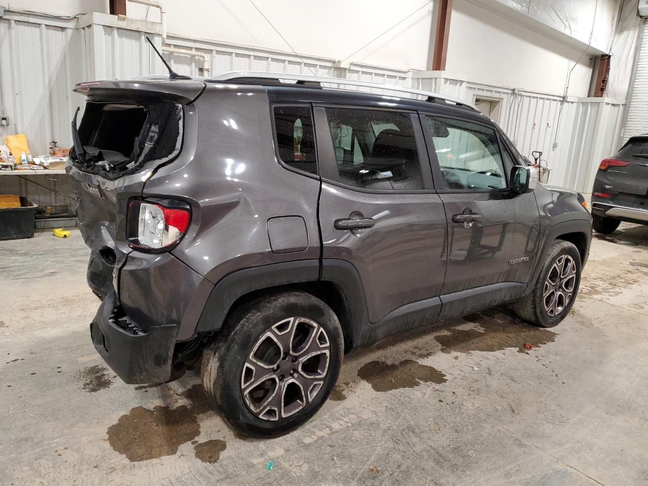 2016 Jeep Renegade - Image 3