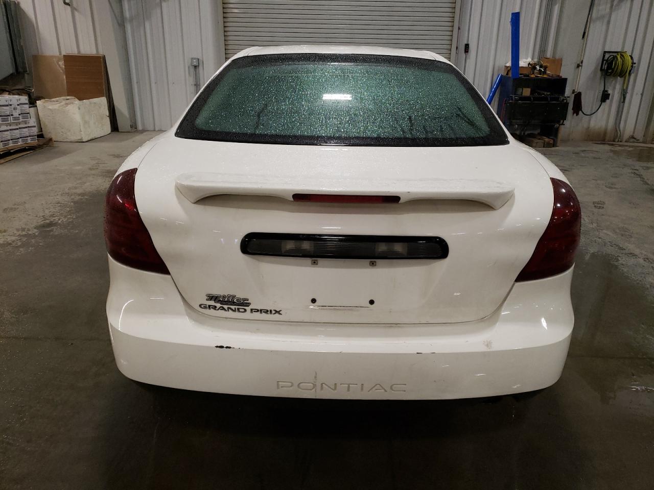 2008 Pontiac Grand Prix - Image 6