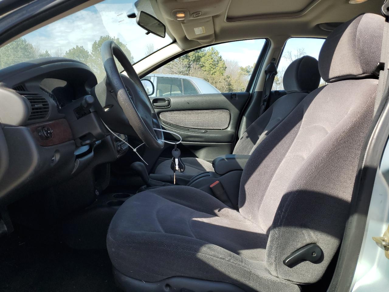 2002 Chrysler Sebring - Image 7